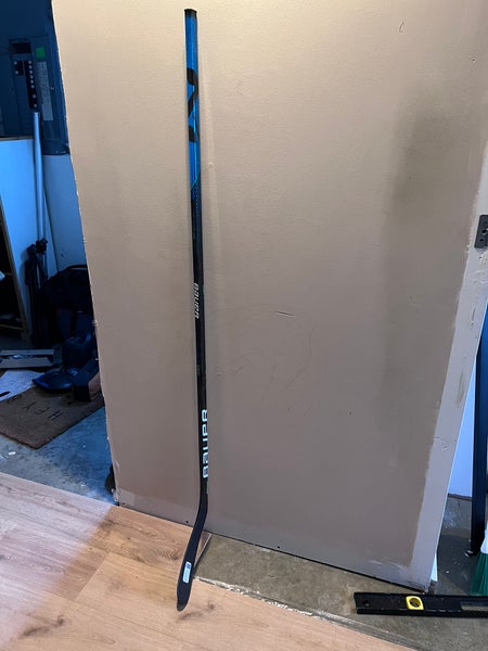 Intermediate Right Handed P92 Nexus Geo Hockey Stick