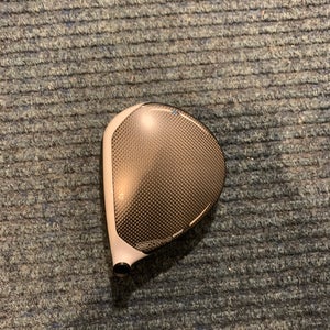 Used Right Handed 10.5 Loft SIM Max Driver