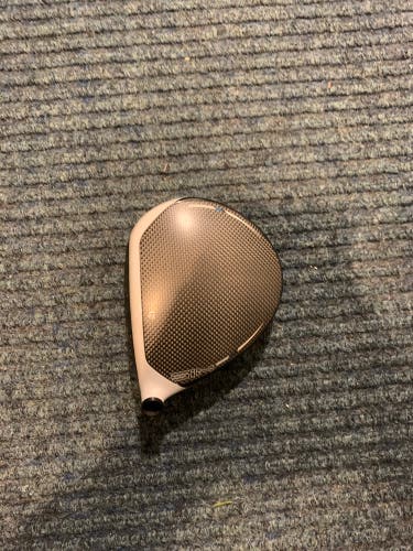 Used Right Handed 10.5 Loft SIM Max Driver