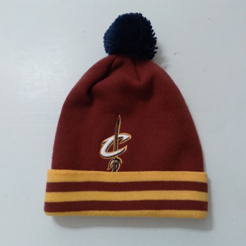 Mitchell & Ness NBA Cleveland Cavaliers Team Logo Knit Cuffed Beanie Hat