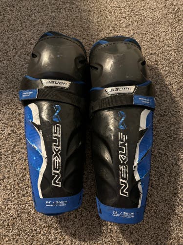 Bauer  Nexus 2N Shin Pads