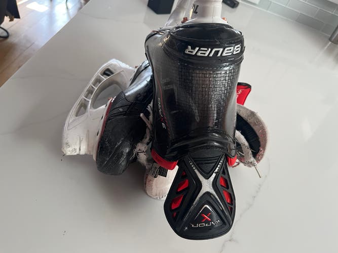 Senior Bauer Regular Width Size 8.5 Vapor 2X Pro Hockey Skates