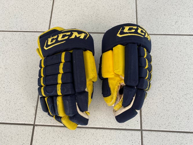 Michigan Wolverines CCM 14" Pro Stock Gloves