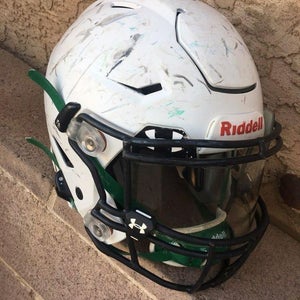 Adult Used Medium Riddell SpeedFlex Helmet