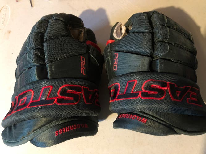 Easton 14" Pro Stock Pro 10 Gloves
