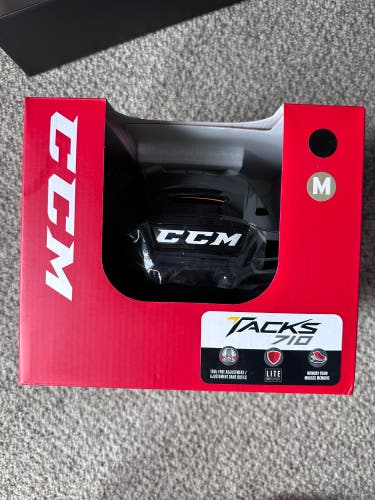 New Medium CCM  Tacks 710 Helmet