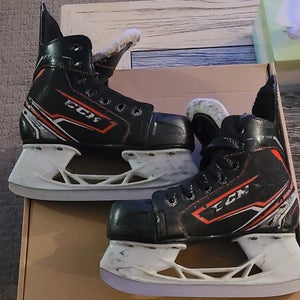 Youth Used CCM JetSpeed FT340 Hockey Skates Regular Width Size 12