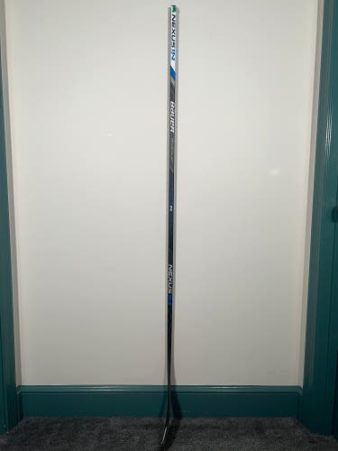 Like New Bauer Nexus 1N Left Hand Senior P92 Hockey Stick