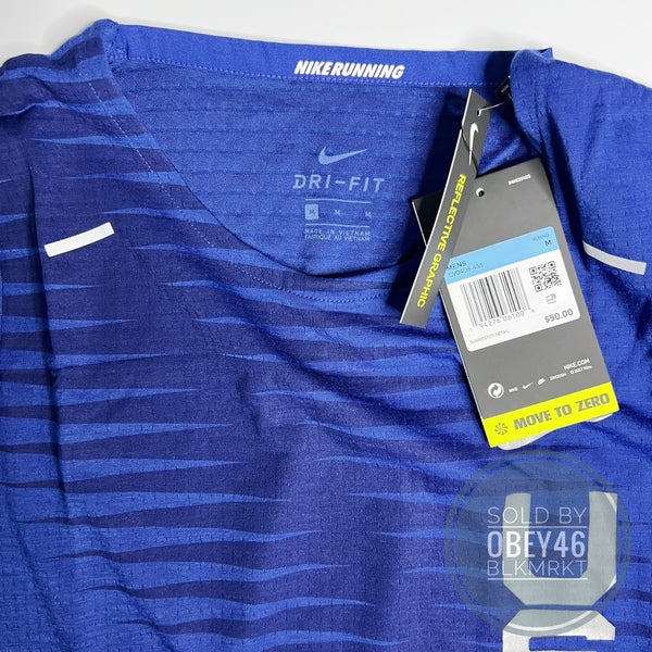 Toestemming Mondwater olifant Nike Team USA Running Short Sleeve Reflective T-Shirt | SidelineSwap