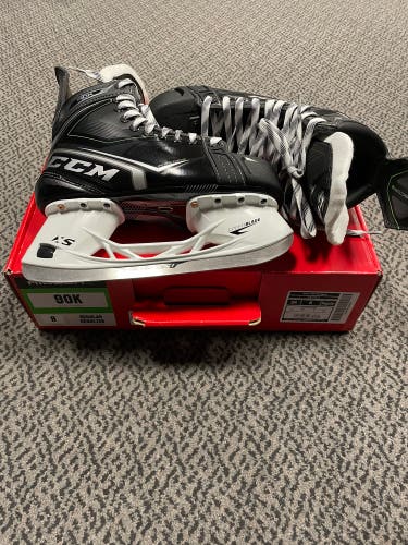 CCM Ribcore 90K Size 8 Regular Width Skate -