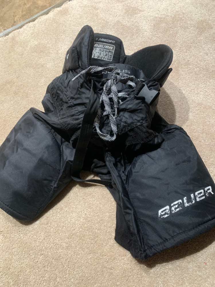 Junior Small Bauer Nexus 400 Hockey Pants