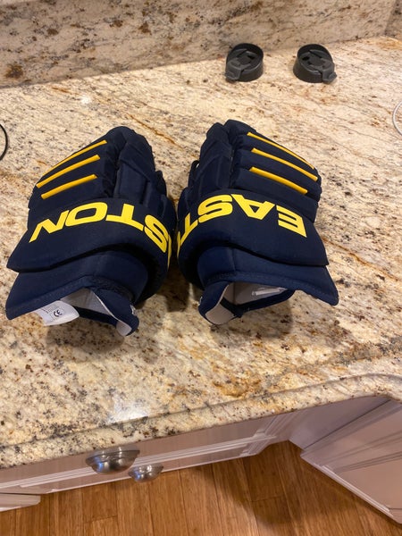 New Easton 14" Pro Stock Navy Gloves (Lee Stempiak)