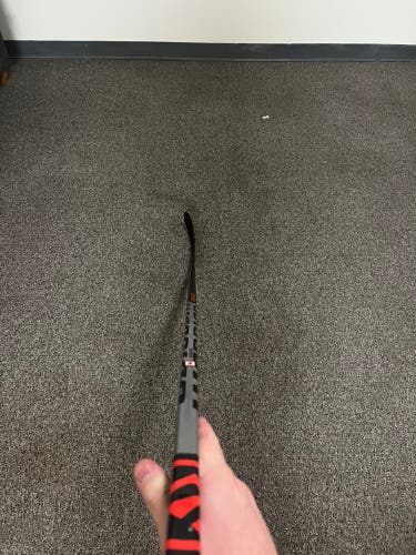 Senior Right Handed Toe Pattern Pro Stock Alpha LX Pro Hockey Stick