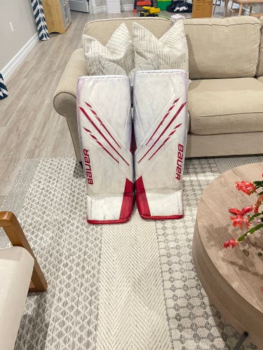 Bauer Vapor Hyperlite Goalie Leg Pads