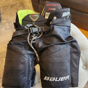 Junior Used Medium Bauer Vapor Pro Hockey Pants