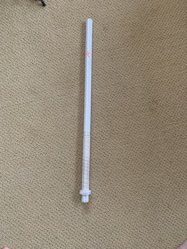 Maverick lacrosse shaft