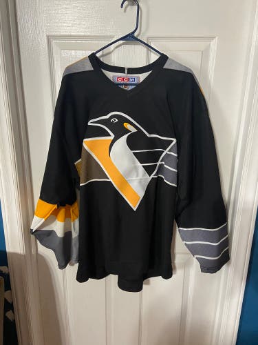 Pittsburgh Penguins third jersey