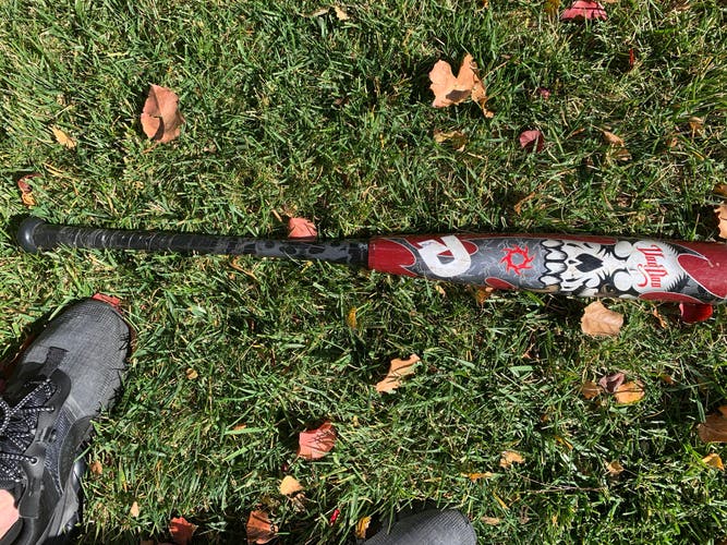 Used BBCOR Certified DeMarini 28 oz 31" Voodoo Bat