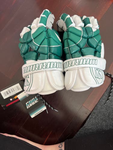 Warrior Mac Daddy 4 lacrosse gloves