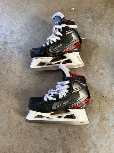 Used Bauer Regular Width Size 5 Vapor X2.7 Hockey Goalie Skates