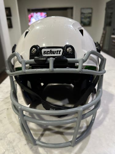 Schutt Youth Vengeance A3+ Helmet