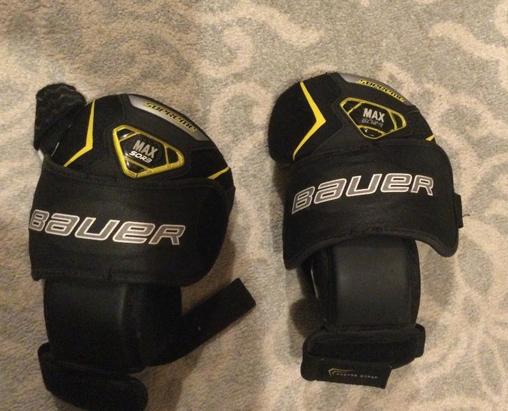Bauer Supreme goalie knee pads thigh guards
