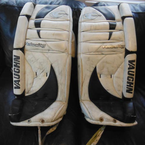 Vaughn Velocity 7070 29" Goalie Leg Pads