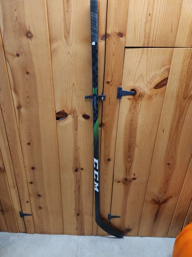 2 CCM RibCor Trigger 4 PRO Pm9 60 Flex RH Pro Stock Stick