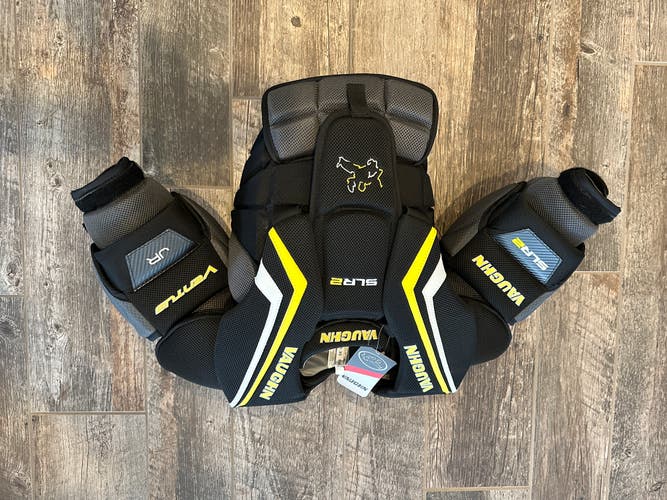 New Vaughn Slr 2 Junior Sm Goalie Chest Protector
