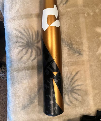 USSSA Certified Composite (-8) 22 oz 30" Zoa Bat