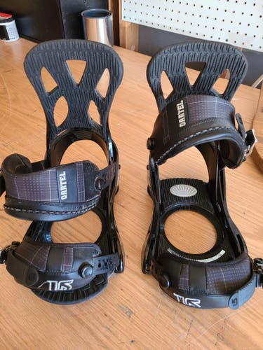 Used Men's Medium Burton Cartel Snowboard Bindings All Mountain