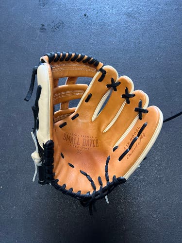 Easton Small Batch C23 11.5” Infield Glove