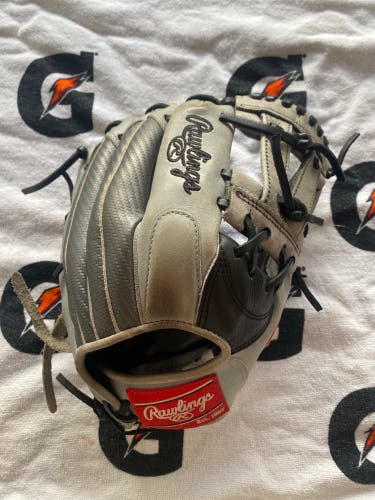 Right Hand Throw 11.75" Heart of the Hide Baseball Glove