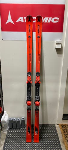 Used Men's 2019 Atomic 193 cm Racing Redster FIS GS Skis With Bindings Max Din 16