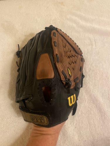 Wilson 11.5” Leather Baseball Glove