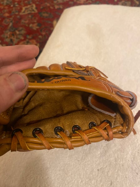 Used Wilson A2164 CATFISH HUNTER 10 Fielders Gloves Fielders Gloves