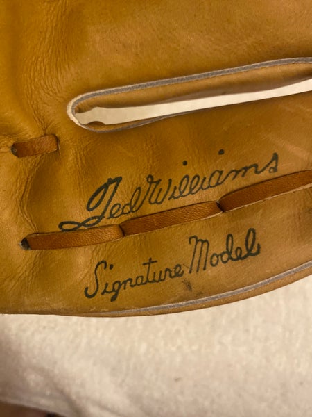 Lot Detail - OZZIE SMITH'S LAST GAME WORN RAWLINGS FIELDER'S GLOVE SIGNED  AND INSCRIBED