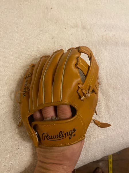 Vintage Derek Jeter Rawlings Signature Series 9” Baseball Glove