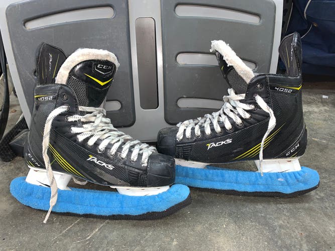 Senior CCM Size 7 Tacks 4052 Hockey Skates