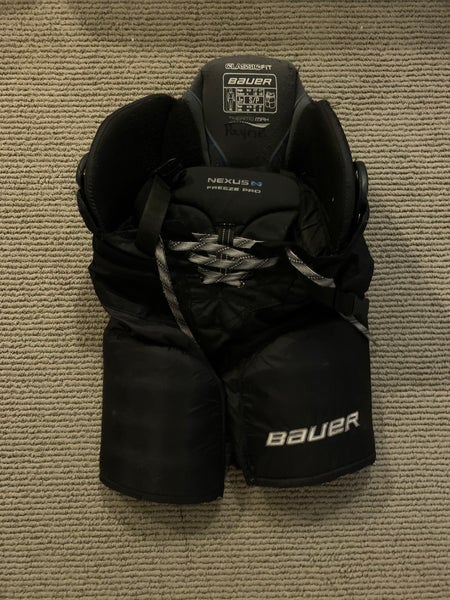 Junior Small Bauer  Nexus Freeze Pro Hockey Pants