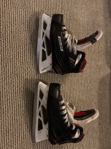 Junior Bauer Regular Width  Size 3 Vapor 1X Hockey Goalie Skates