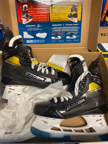 New Bauer Size 6.5 Supreme 3S Pro Hockey Skates