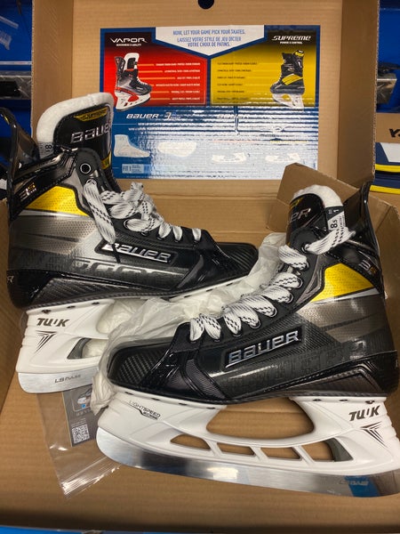 Senior Bauer Size 8.5 Supreme 3S Pro Hockey Skates