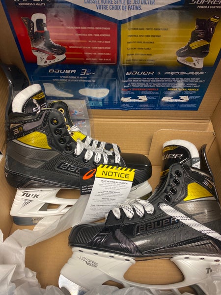 New Bauer Size 7.5 Supreme 3S Pro Hockey Skates