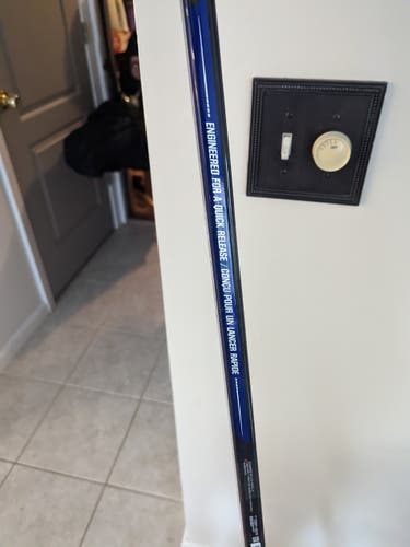 Senior Used Left Hand Bauer Vapor Hyperlite Hockey Stick P92