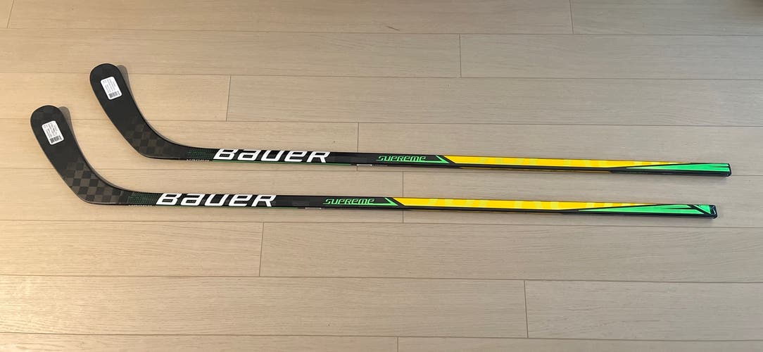 2 Pack Bauer Supreme UltraSonic P92 70 Flex Right Grip Senior