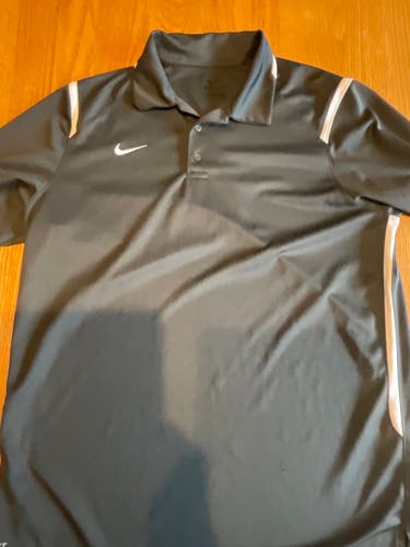 Gray Used Large Men's Nike Shirt