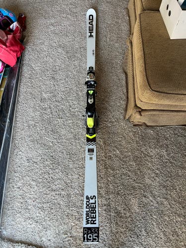 Used Racing With Bindings Max Din 14 World Cup Rebels i.SG RD Skis