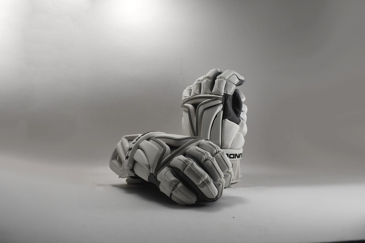 Brand New Whiteout Under Armour Biofit Gloves 13" Large