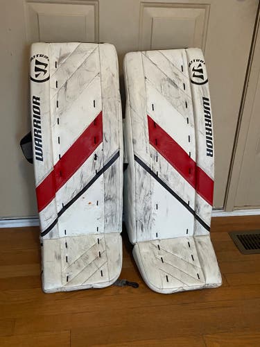 31" Warrior  Ritual G4 Goalie Leg Pads